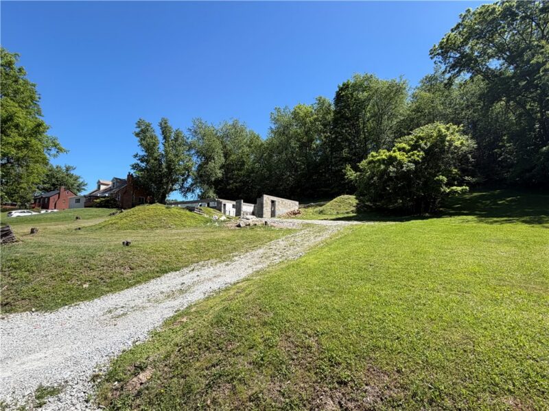 250 Hazel Kirk — photo 2