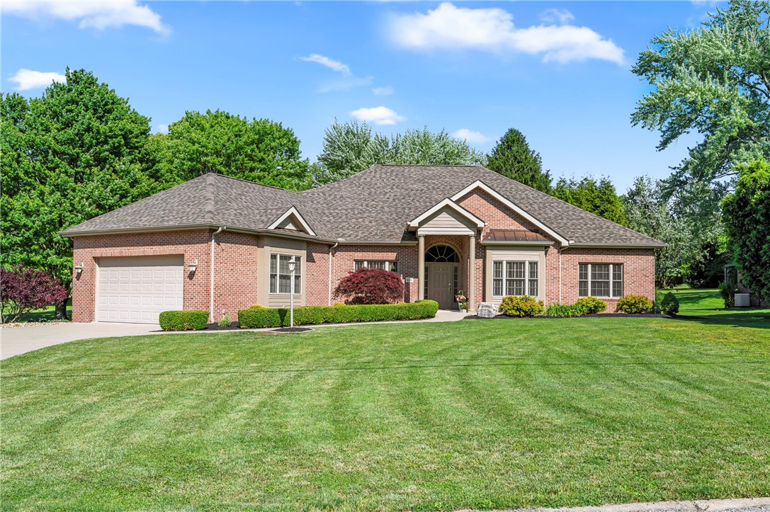 126 Lipinwood Drive — photo 1