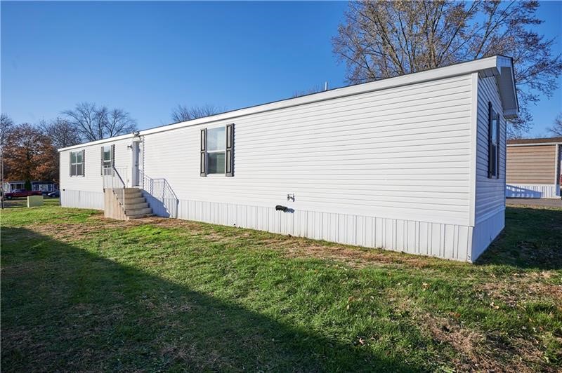 130 Brook Ln — photo 1