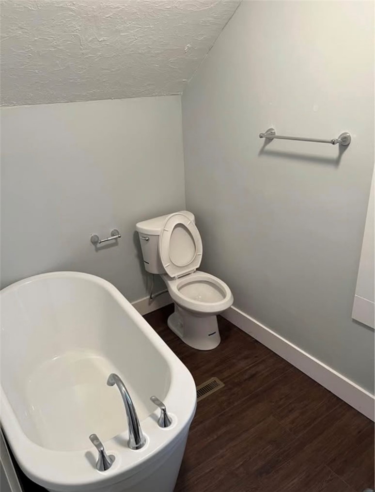 8 W Laurel Ave — photo 5