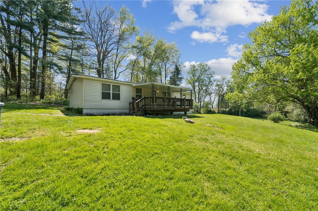 154 Thompson Rd — photo 1