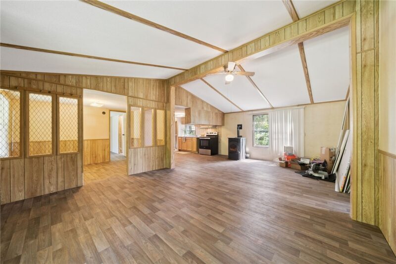 154 Thompson Rd — photo 7