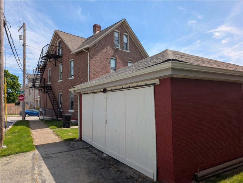 105 Depot St — photo 7