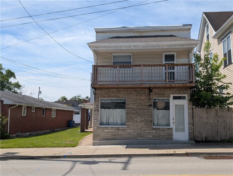 207 Depot St — photo 2