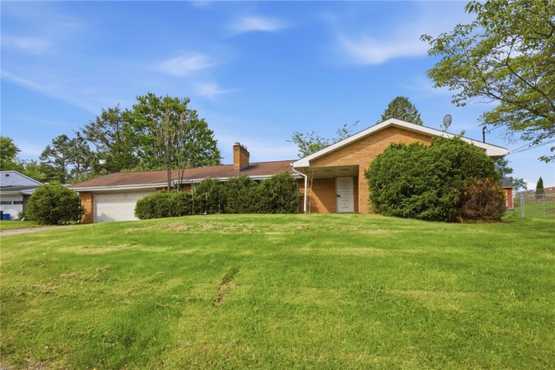 4104 Burnsire Dr — photo 2