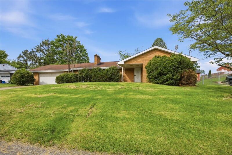 4104 Burnsire Dr — photo 3