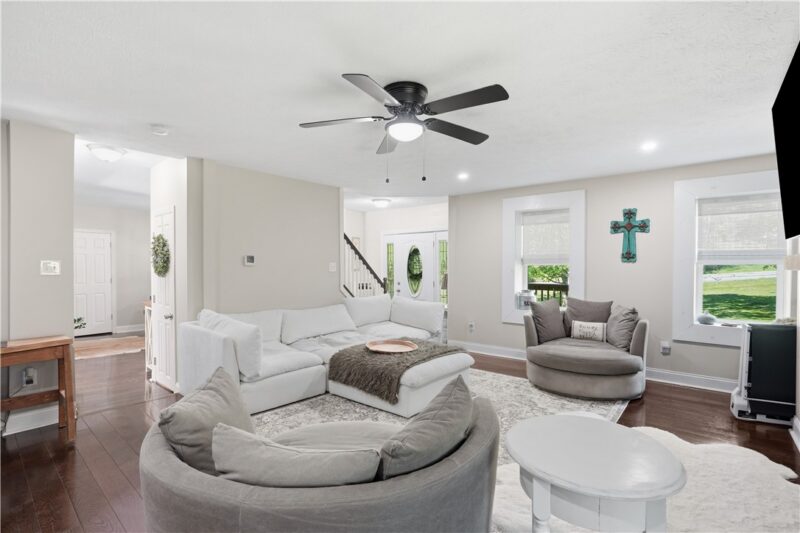 2416 Magee Road Ext — photo 3