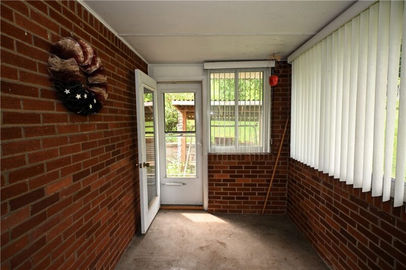950 Tourman Street — photo 7