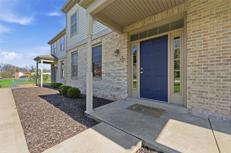 2426 Rochester Rd G — photo 2