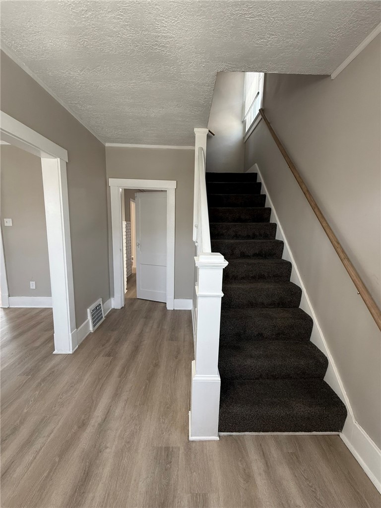 733 Speer St — photo 5