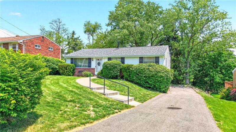35 Frances Dr — photo 2