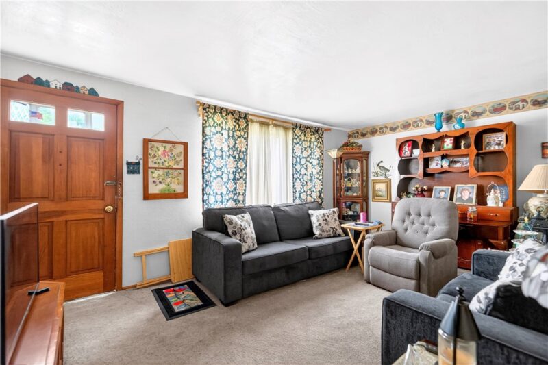 35 Frances Dr — photo 6