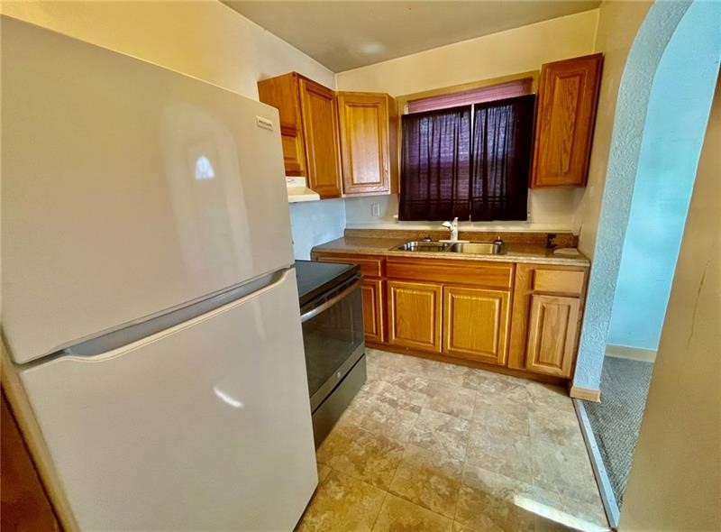 732 Idlewood Ave — photo 3