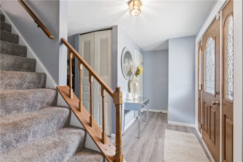121 Penncrest Drive — photo 6