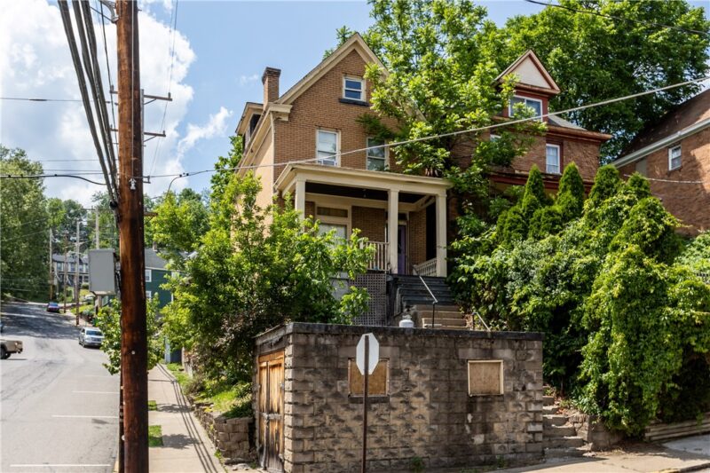 1 Elm Ln — photo 3