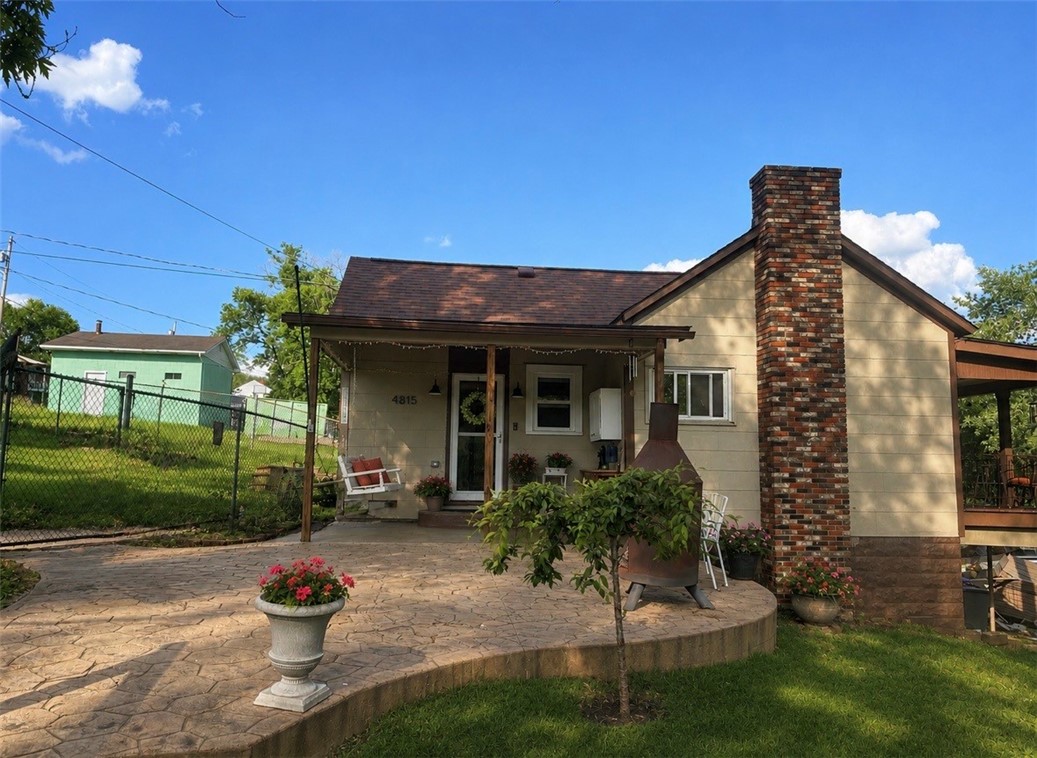 4815 Main St — photo 1