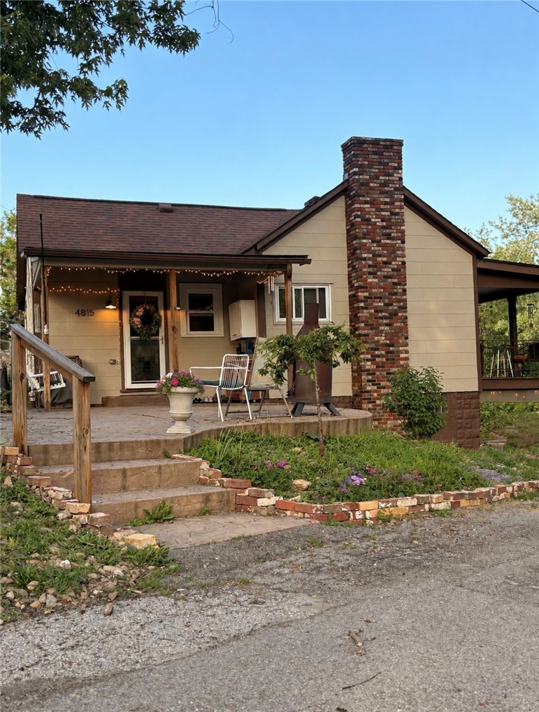 4815 Main St — photo 3