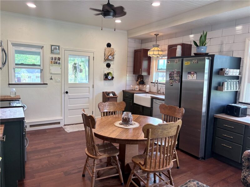4815 Main St — photo 4
