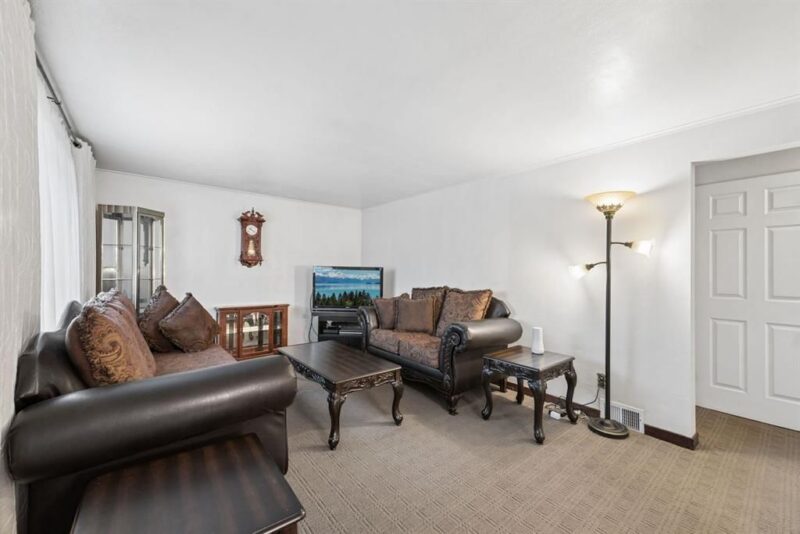 223 E Patty LANE — photo 4