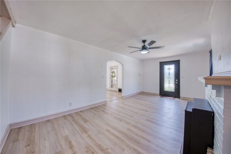113 Good Ln — photo 4