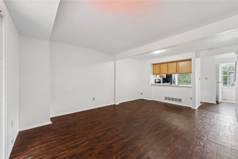 212 Shady Ridge Dr — photo 3
