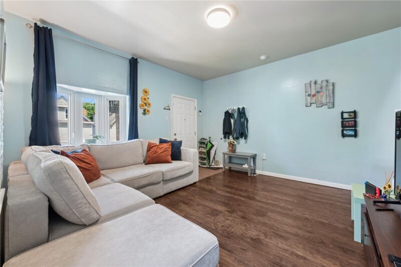 522 Marie Ave — photo 4