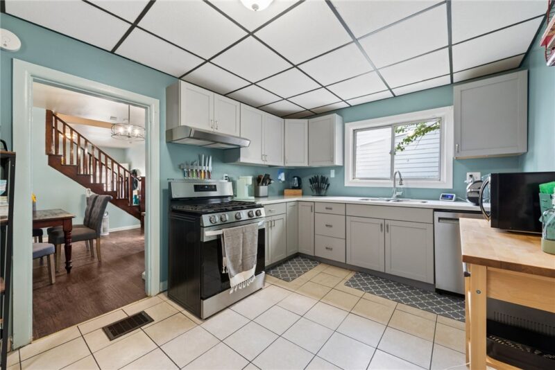 522 Marie Ave — photo 8
