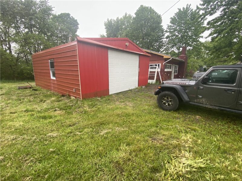 9137 N Sunnyside Dr — photo 3