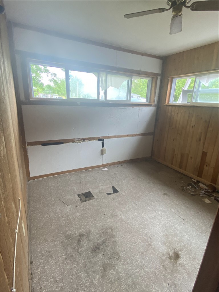 9137 N Sunnyside Dr — photo 7