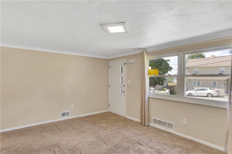 402 Highland street — photo 2