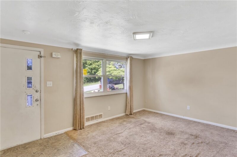 402 Highland street — photo 5