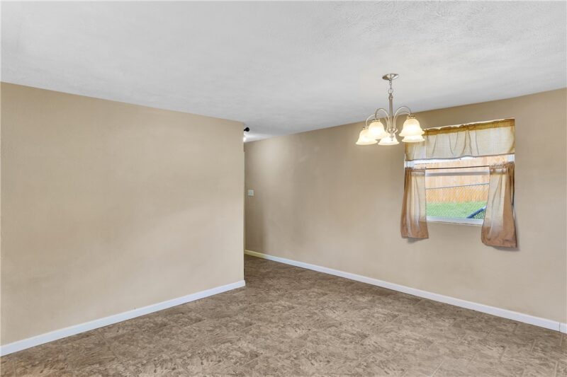 402 Highland street — photo 6