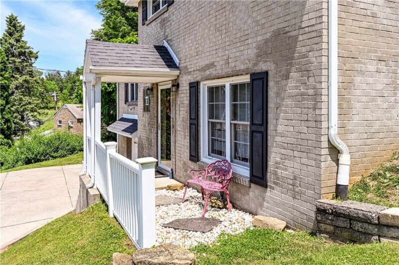 765 Robbins Station Rd — photo 2