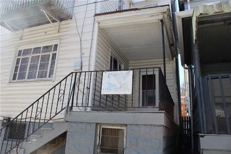569 Linden Way — photo 1