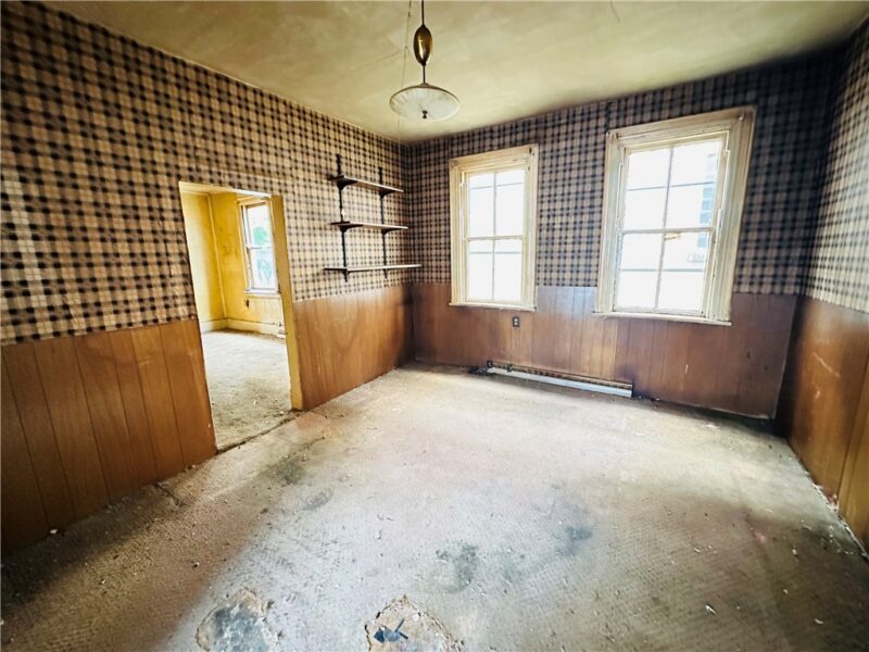 222 S Jefferson St — photo 4