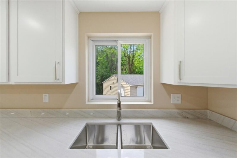 162 Foxwood Rd — photo 7