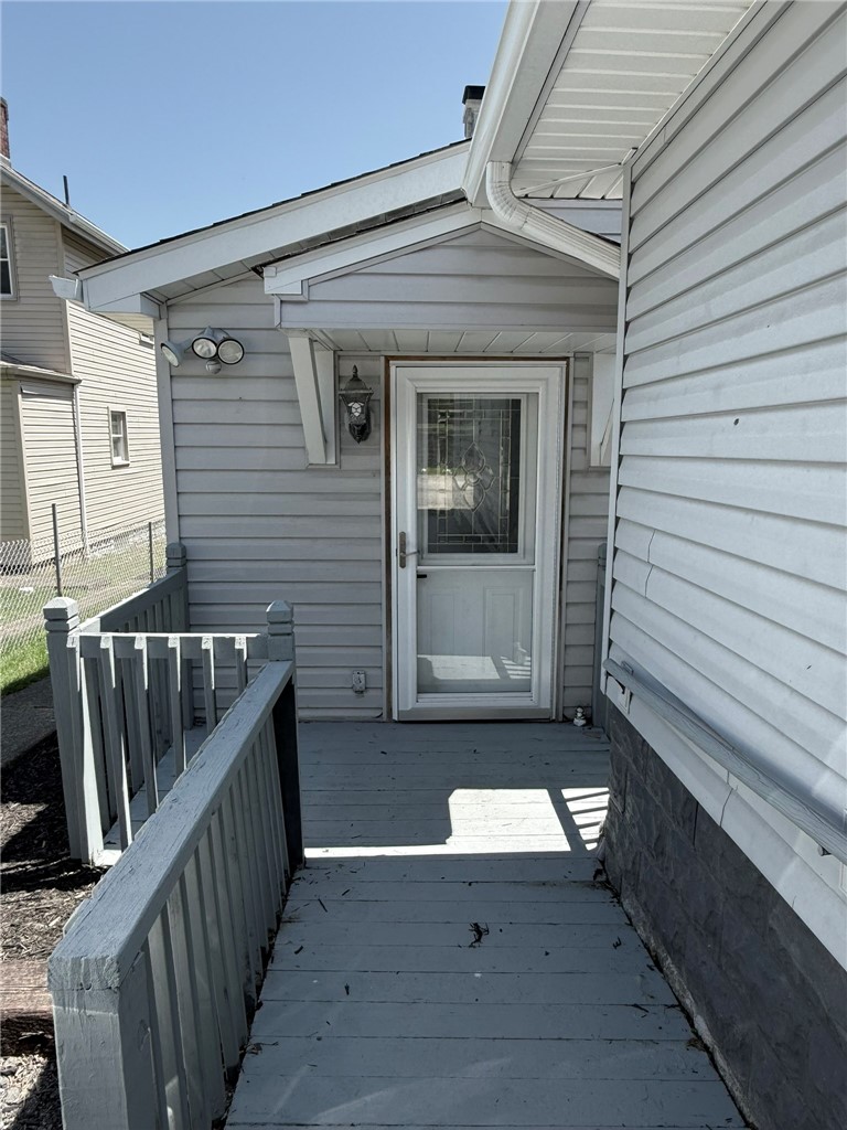 733 Speer St — photo 5