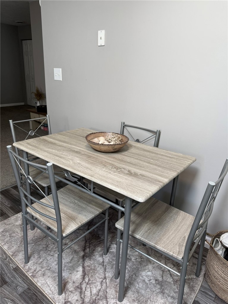733 Speer St — photo 8