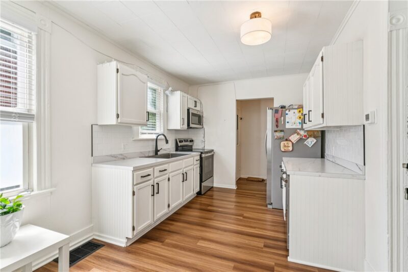 304 W Poland Ave — photo 4