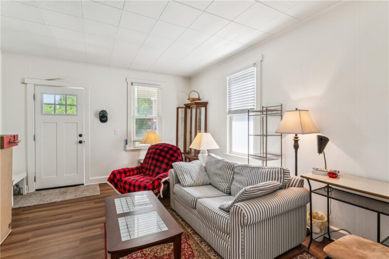 304 W Poland Ave — photo 7