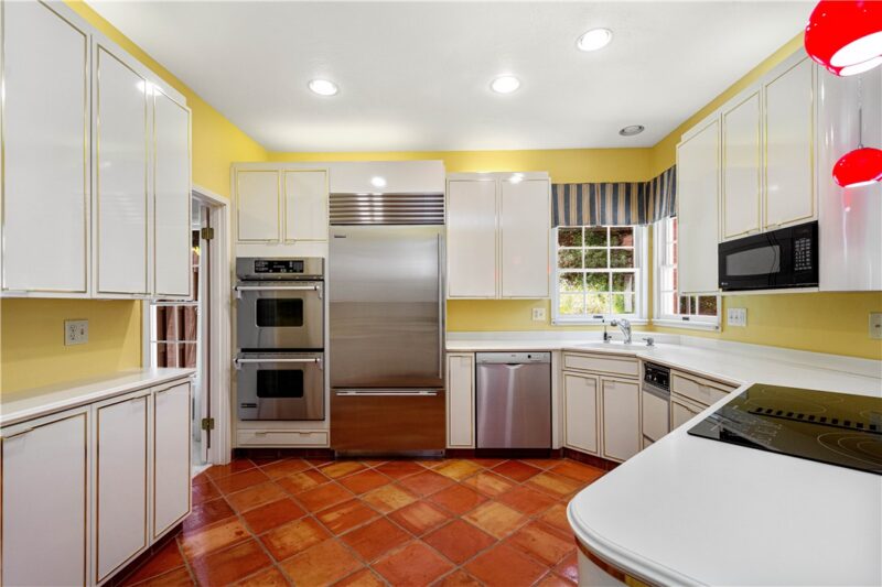 315 Kingsberry Cir — photo 8