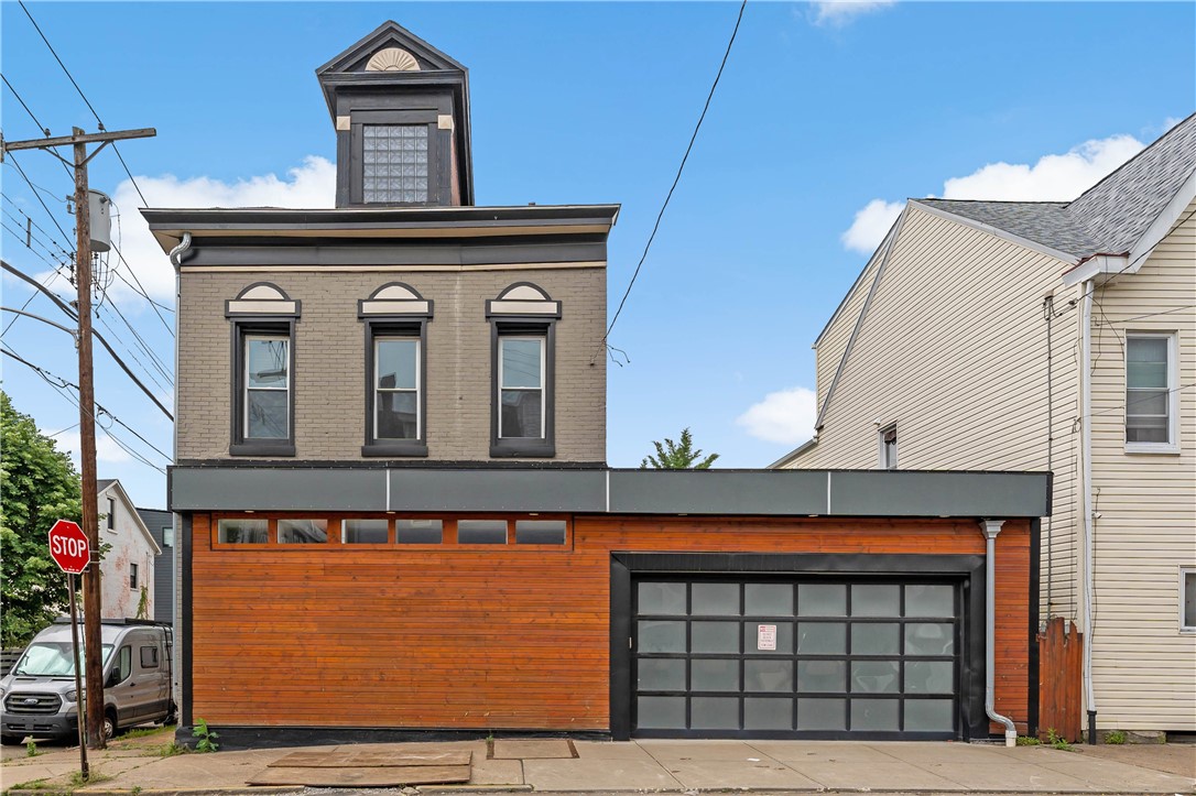 3865 Howley St — photo 1