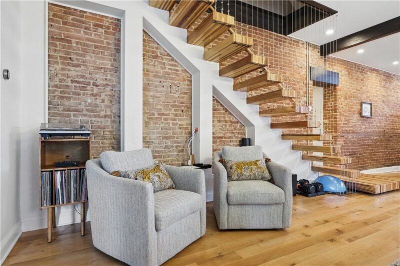 3865 Howley St — photo 8