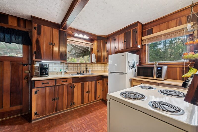 211 Ironwood Rd — photo 4