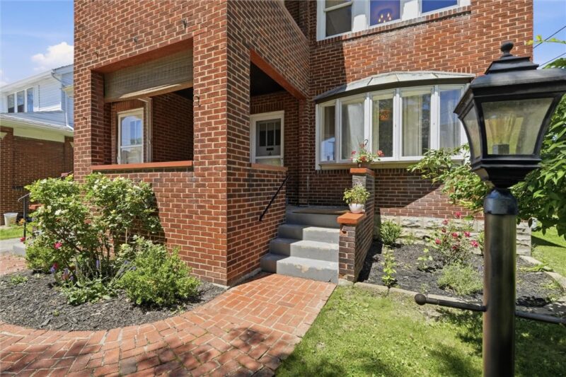 70-72 S Bryant — photo 4