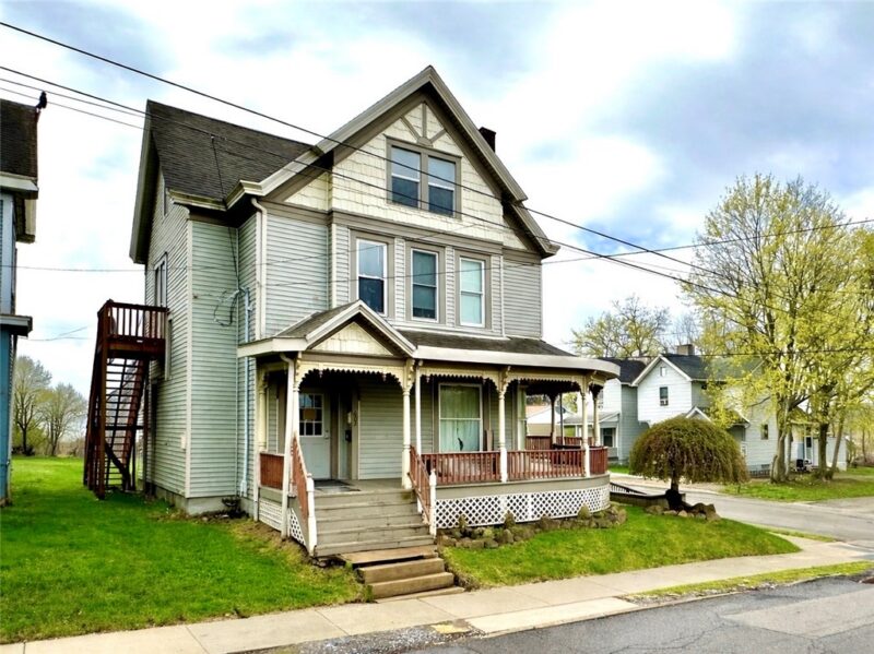 602 Court St — photo 2