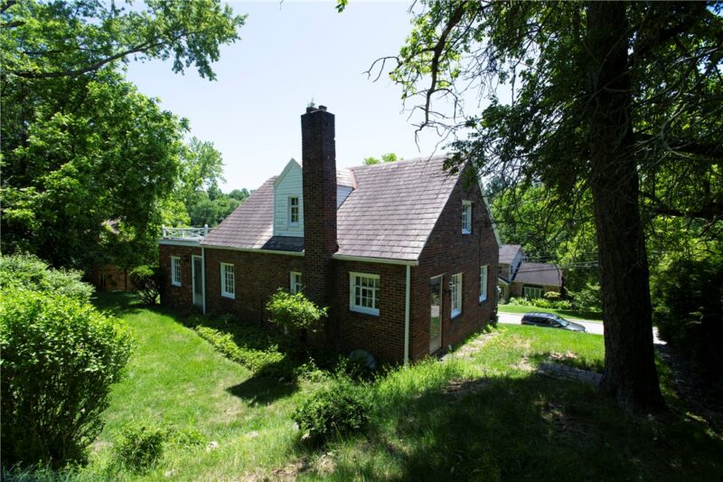 136 Colson Dr — photo 4