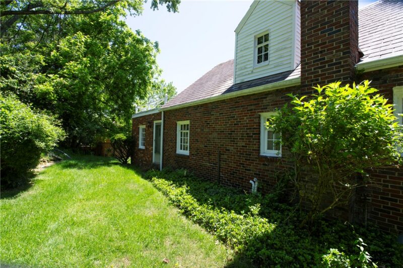 136 Colson Dr — photo 6