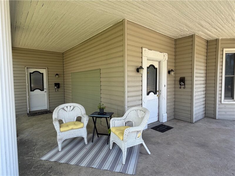 192 S Richhill Street — photo 3