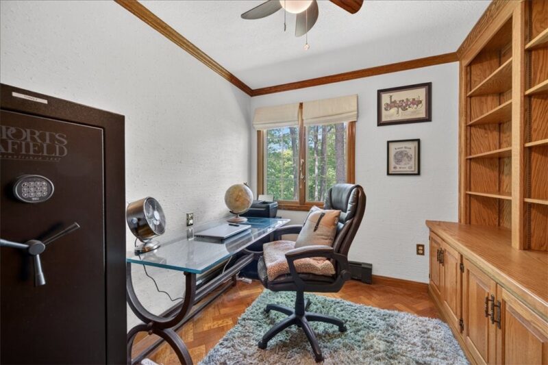 11 Kevin Circle — photo 5